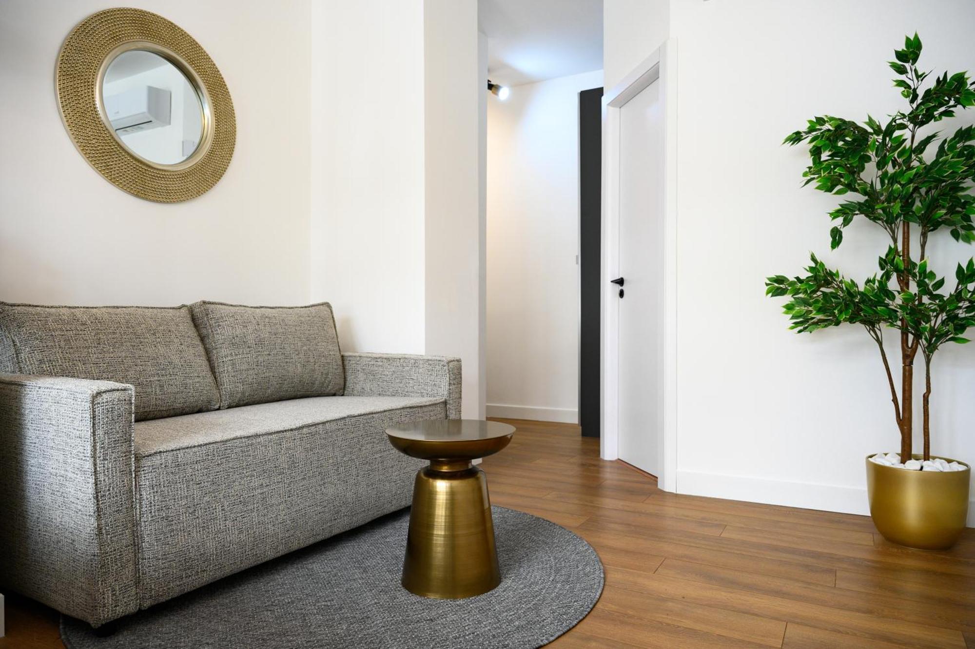 Urban Downtown Luxury Rooms And Suites Belgrade Extérieur photo