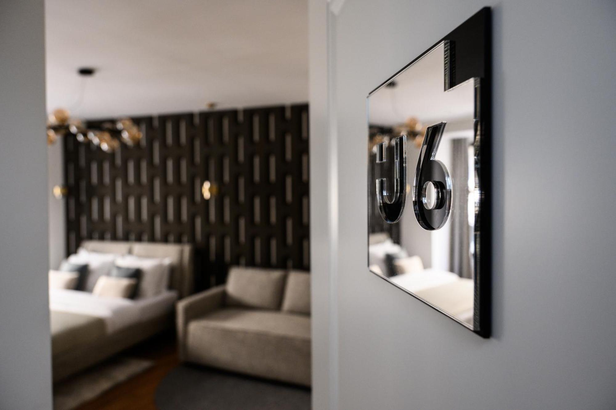 Urban Downtown Luxury Rooms And Suites Belgrade Chambre photo